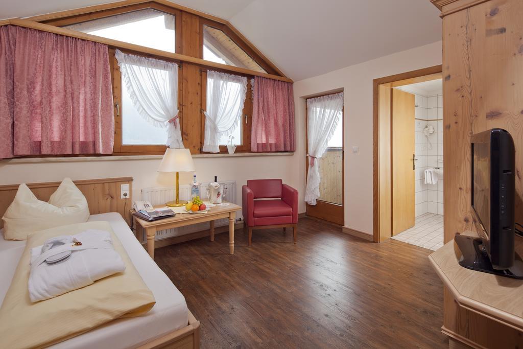 Hotel Magdalena Im Zillertal - Urlaub Mit Hund Ried im Zillertal Exteriér fotografie